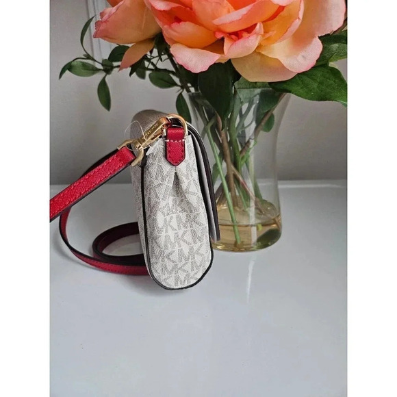 Michael kors crossbody - Picture 8 of 10